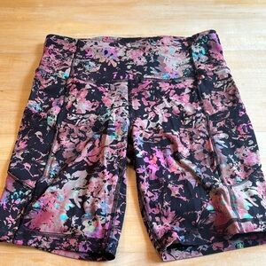 Lululemon bike shorts